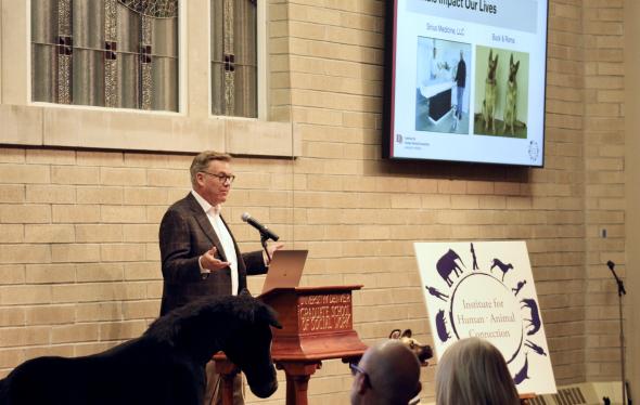 Kevin Morris presents on the human animal bond
