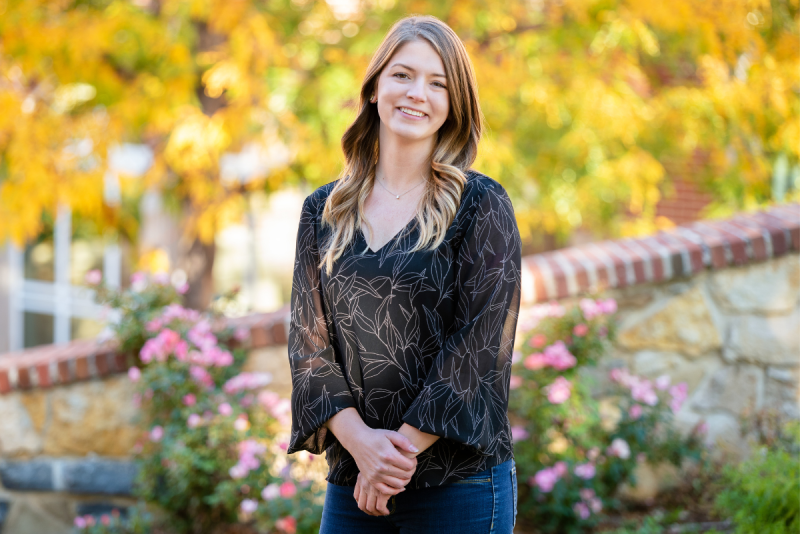 Ashley Taeckens Headshot